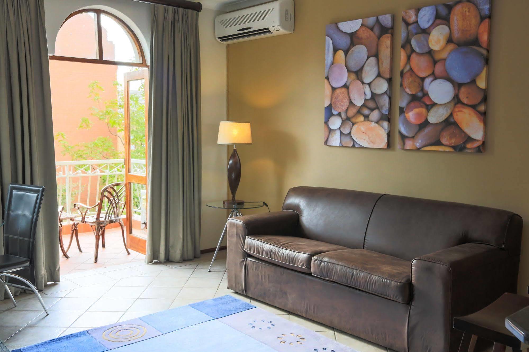 Westay Timessquare Apartments Sandton Exterior photo